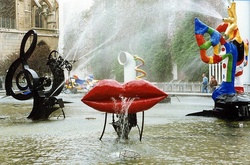 Stravinsky fountain by Tinguely and Saint Phalle outside the Georges Pompidou Centre, Paris