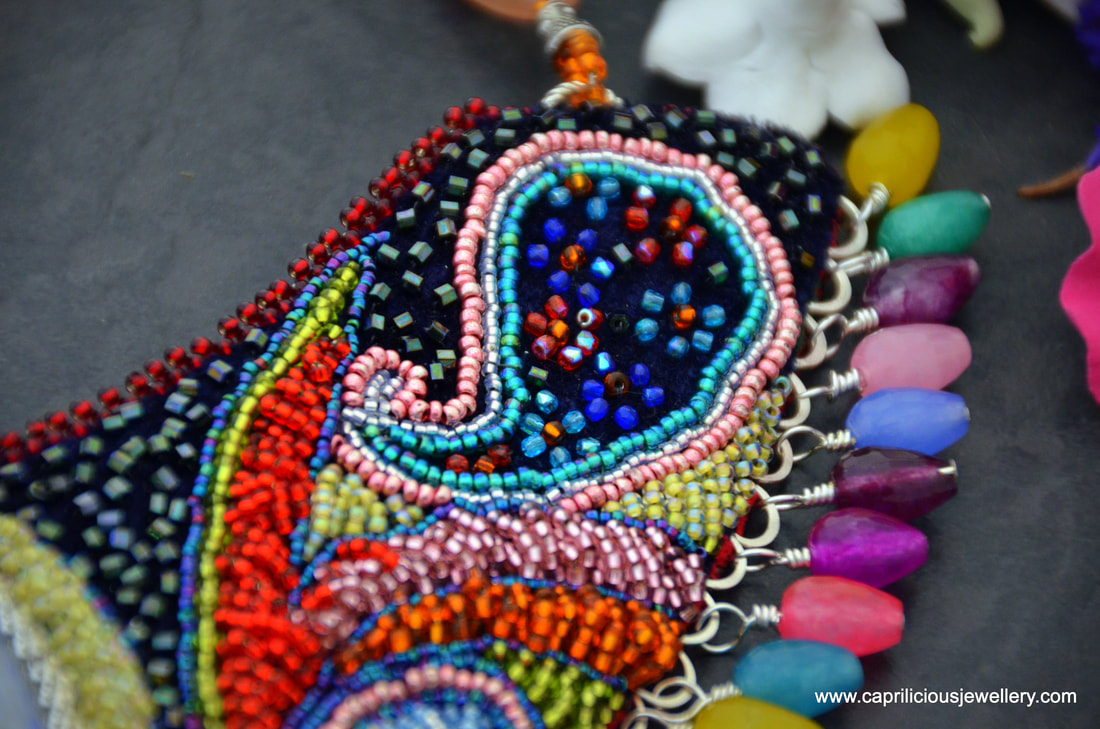 statement necklace, tulips, floral jewellery, colourful jewellery, keukenhof gardens 