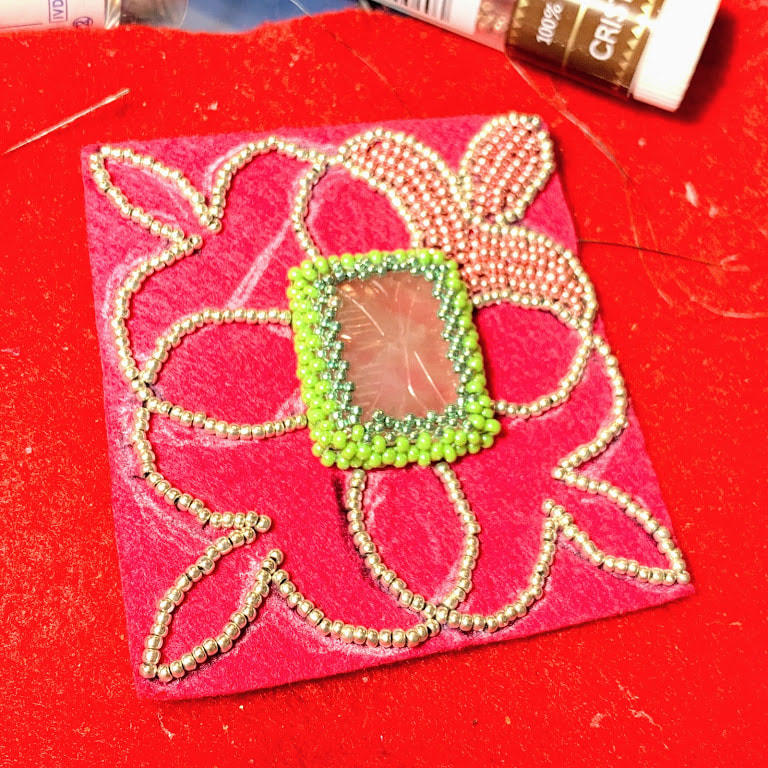The making of a beaded pendant with Czech seed beads by Caprilicious Jewellery